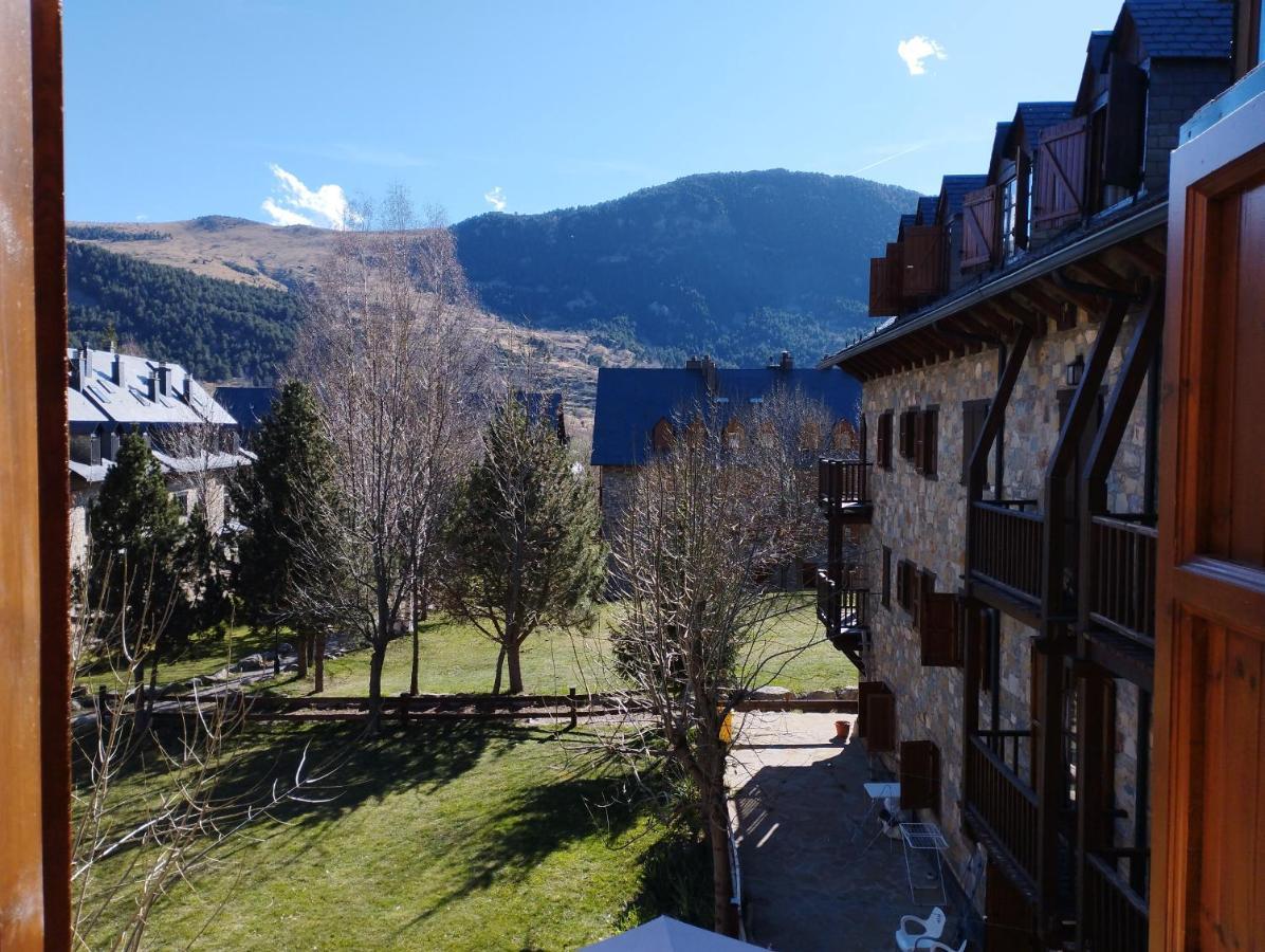 Esqui, Aigueestortes Y Boi-Tauell A Tus Pies En Ebrehogar Пла де л'Ермита Екстериор снимка